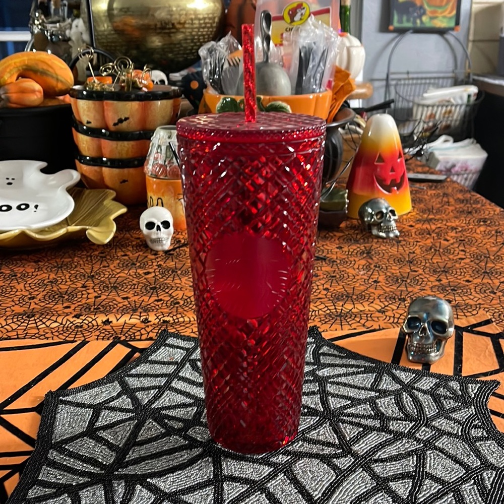 Starbucks 2021 Holiday Venti Red cold cup